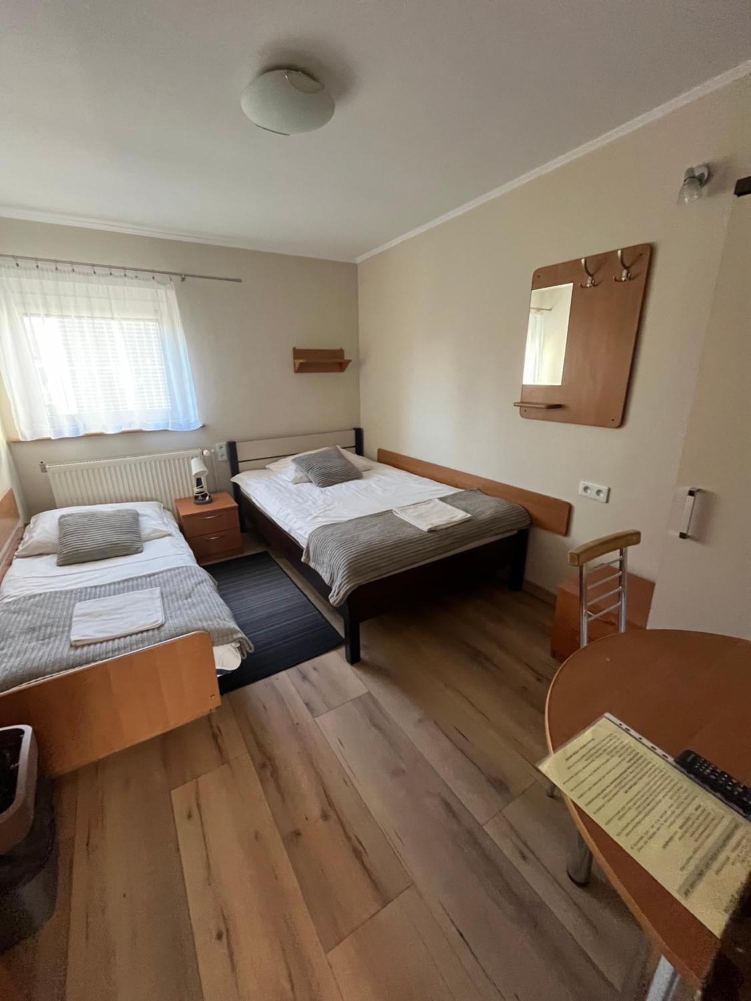 Dom Kolping Hostel Krakow Bagian luar foto