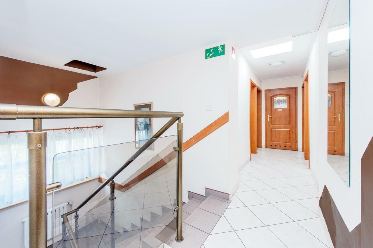 Dom Kolping Hostel Krakow Bagian luar foto