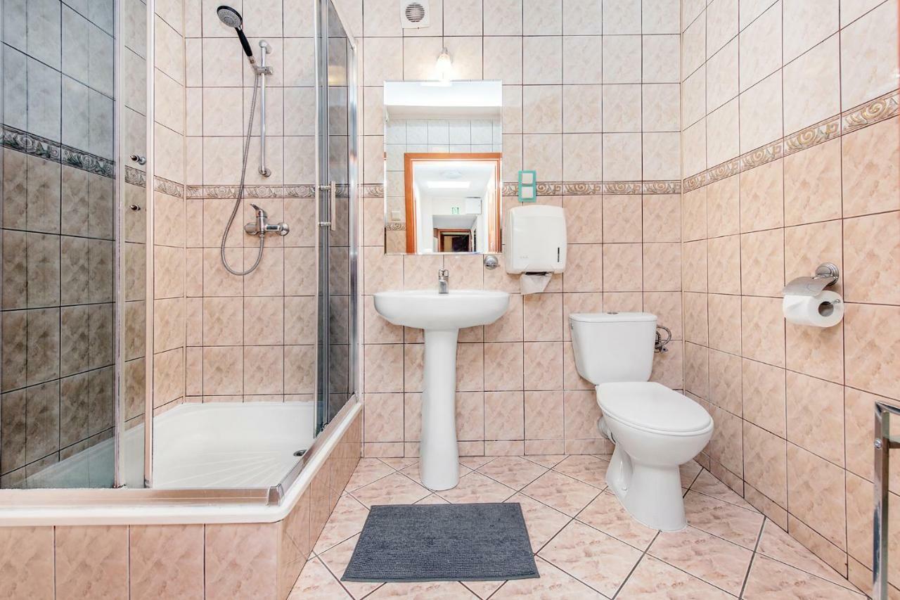 Dom Kolping Hostel Krakow Bagian luar foto