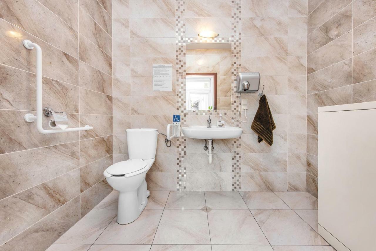 Dom Kolping Hostel Krakow Bagian luar foto